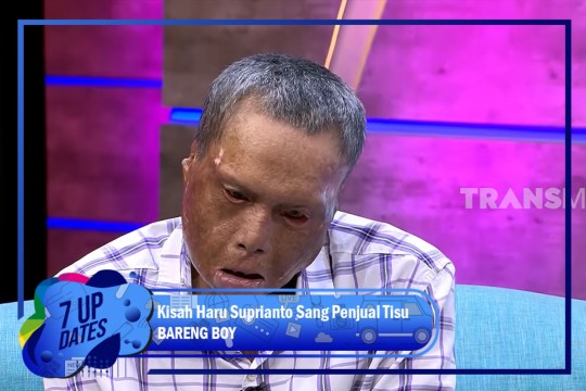 Kisah Haru Suprianto Sang Penjual Tisu