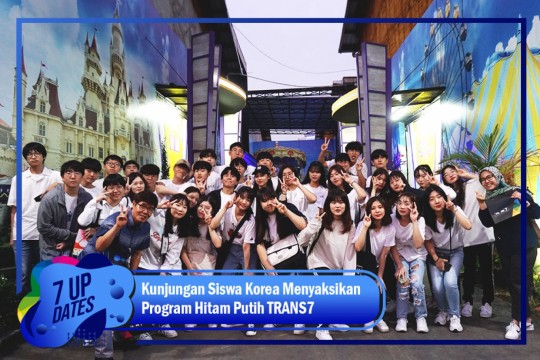 Kunjungan Siswa Korea Menyaksikan Program Hitam Putih TRANS7