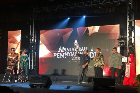 Penghargaan Program Religi Terbaik Diperoleh TRANS7 Dalam Anugerah Penyiaran DIY 2018