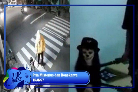 Sosok Pria Dan Boneka Misterius